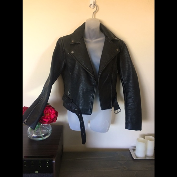 VS faux leather bomber NWOT - Picture 5 of 5